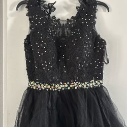 Black dress 