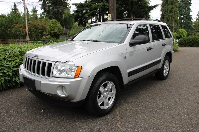2005 Jeep Grand Cherokee Laredo