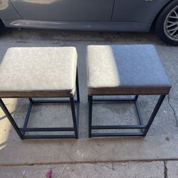 Two Bar Stools Seats 