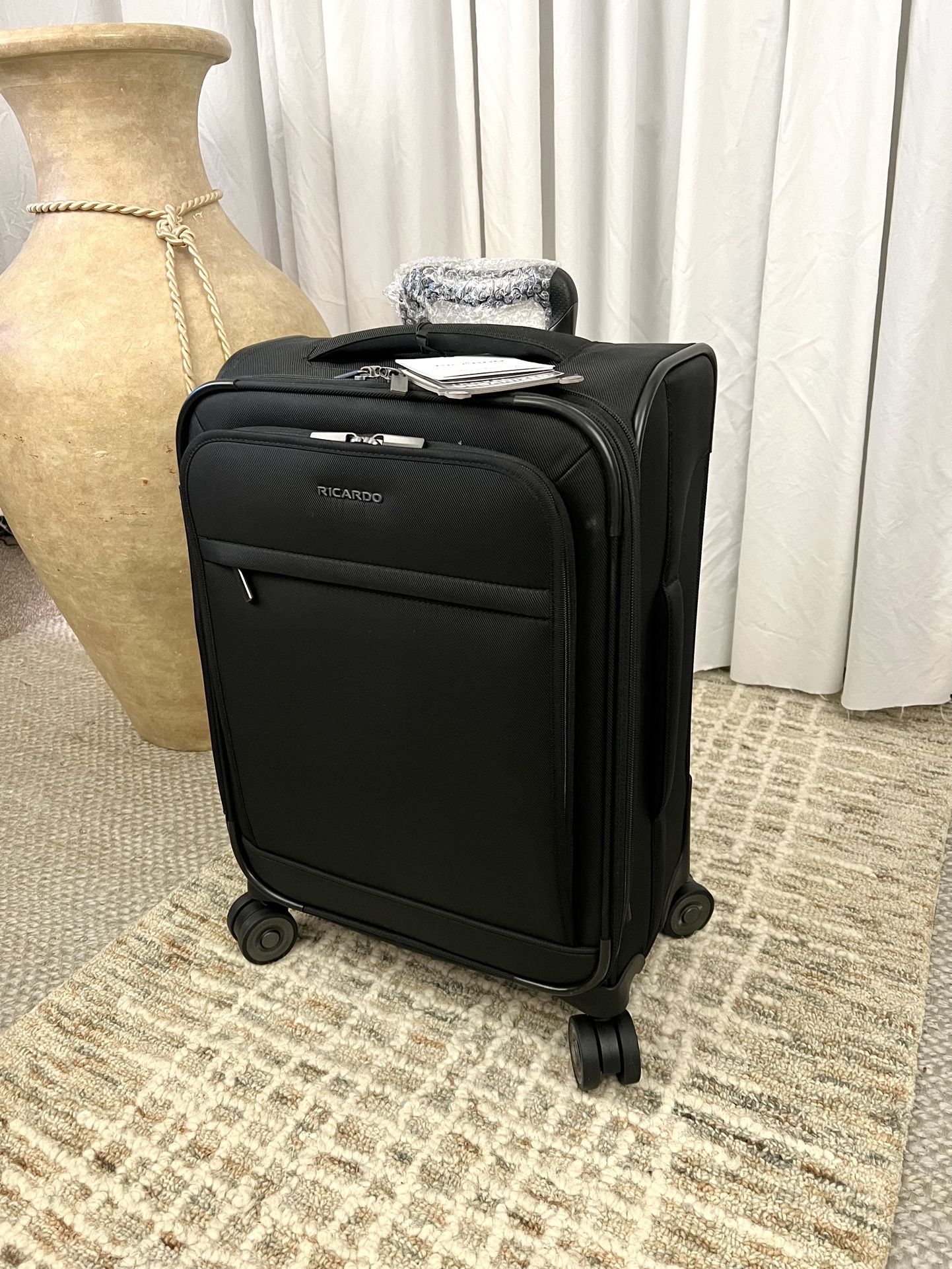 Ricardo Oceanside 22" Carry-On Luggage Softside Spinner with Packing Cubes