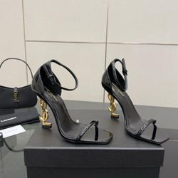 OPYUM SANDALS IN PATENT LEATHER