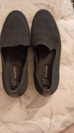 Time And Tru Women's Black Knit Memory Foam Slip On Flats Size 7 used one time firm price $10 pickup all sales are final pick up only 865 Ellsworth av