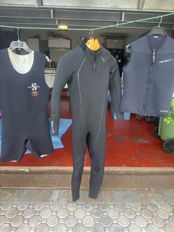 BARE men’s 3mm medium tall reactive wetsuit