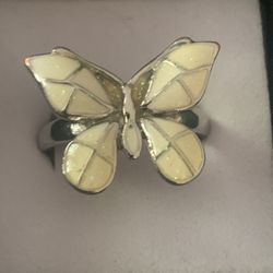 Stylish Silver And Cream Stone Colored Butterfly Ring - Size 6.5