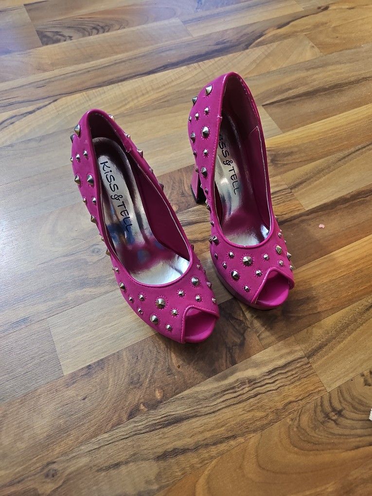 Women Size 71/2 Pink Heel