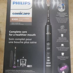 Philips Sonicare DiamondClean Smart 9300 Electric Toothbrush HX9903/15 Black. new .