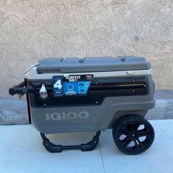 Igloo 70 QT Trailmate Journey Rolling Cooler, Carbonite Gray