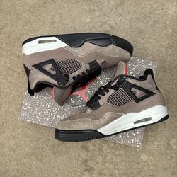Jordan 4 taupe haze size 9.5