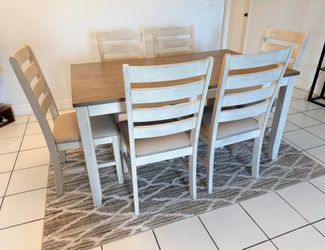 Dinning table for 6