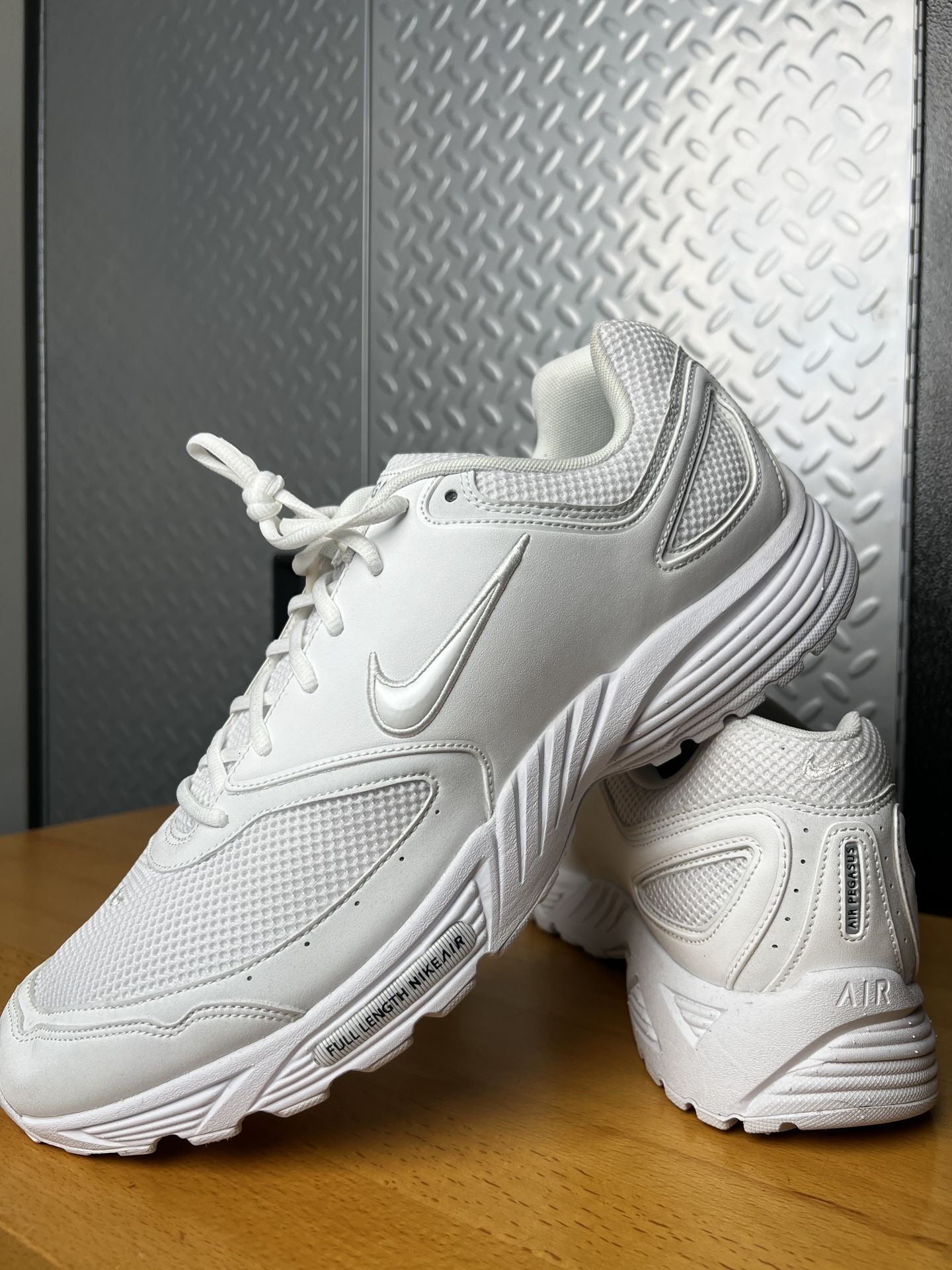 Men's Nike Air Pegasus 2005 Sneakers - (White) 15