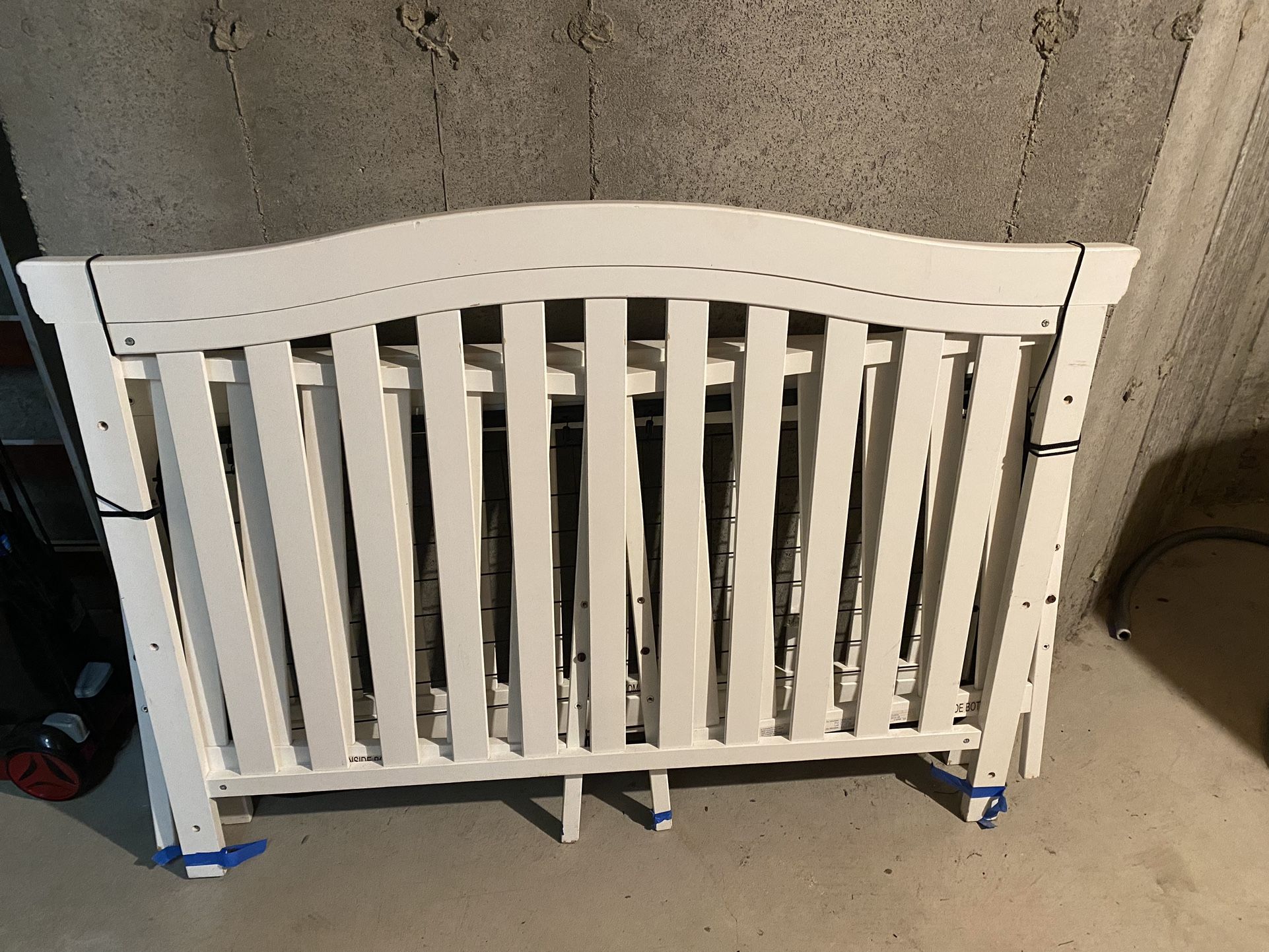 Baby Crib 