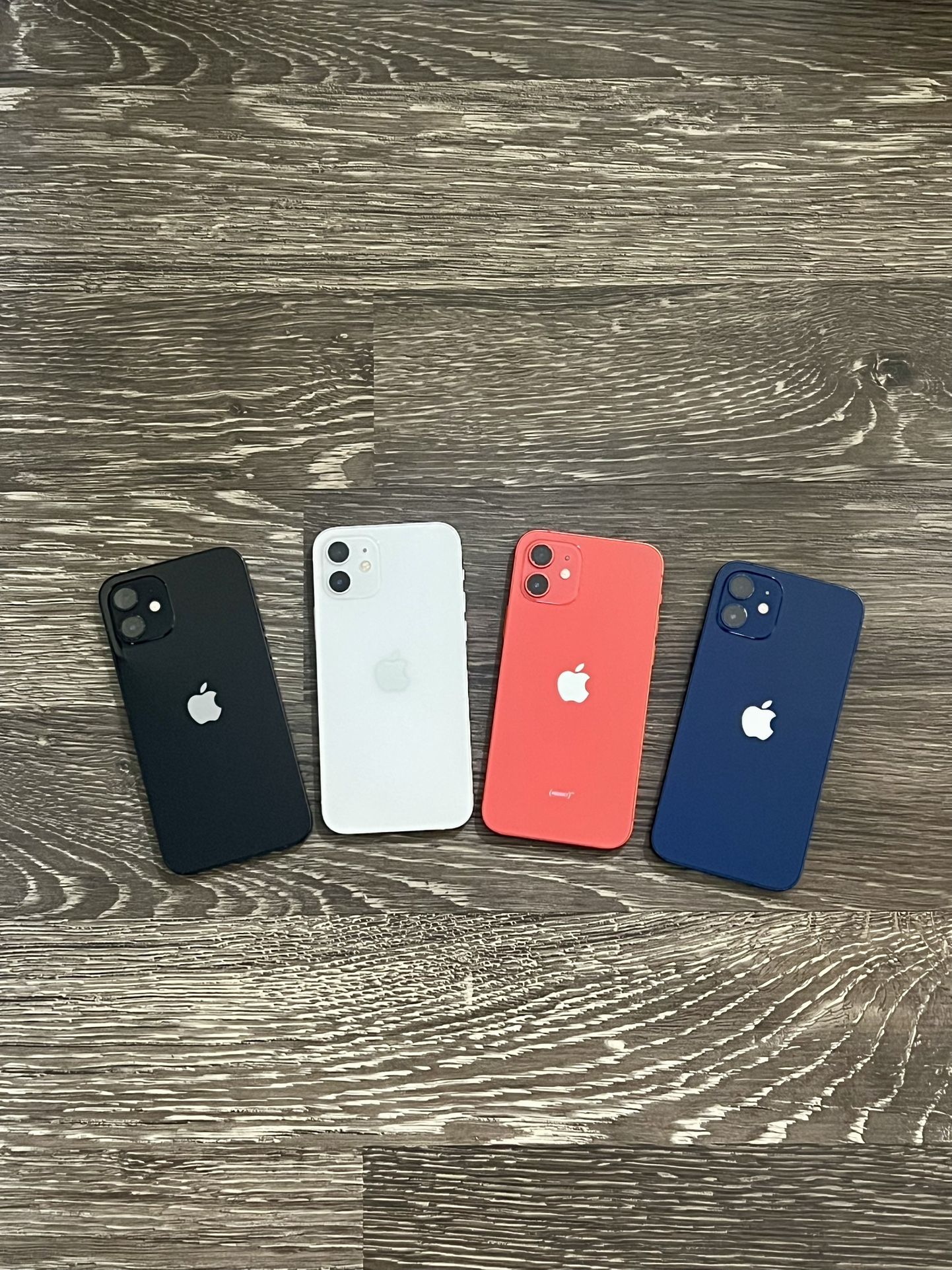 iPhone 12 UNLOCKED FOR ALL CARRIERS!