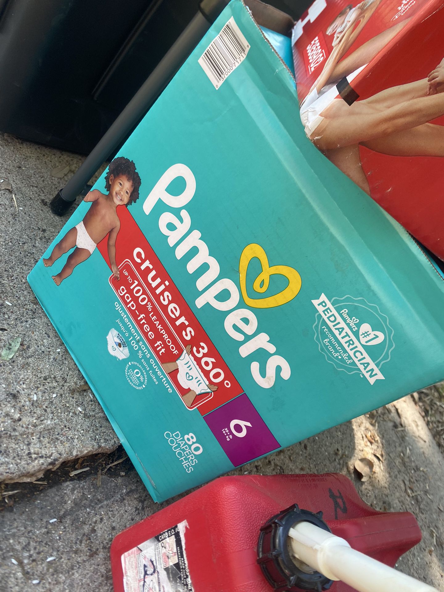 pampers 
