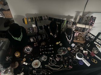 Jewelry lot