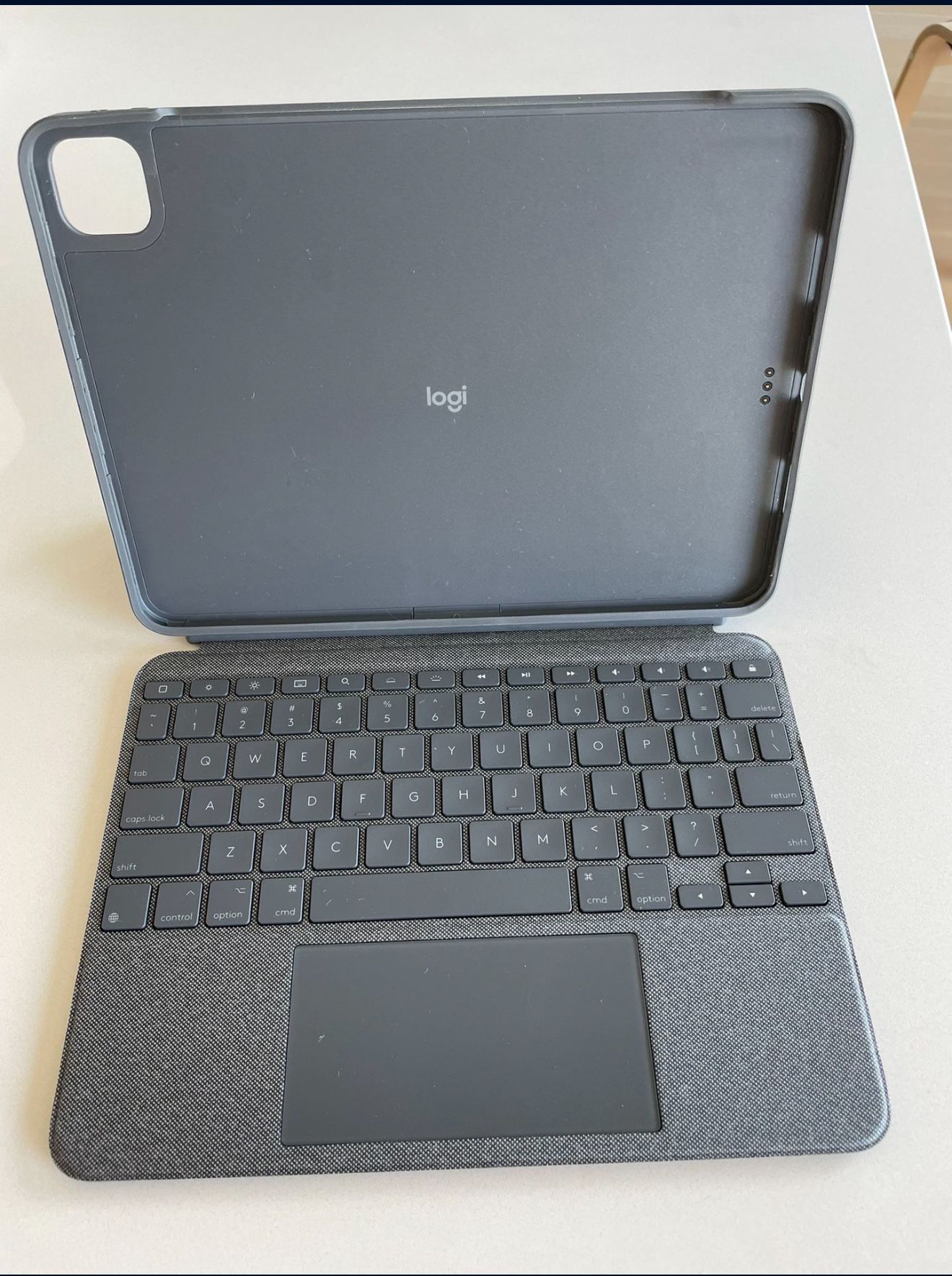 Logitech Combo Touch iPad Pro 11-inch (2018, 2020, 2021, 2022) Keyboard Case
