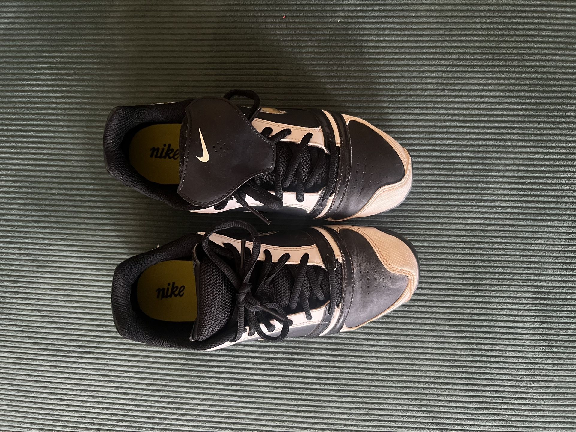 Women’s Cleats Shoes