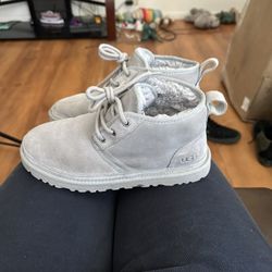 ugg neumel booties 