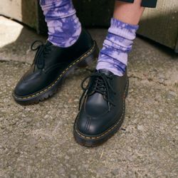 Dr Martens★2046 BLACK VINTAGE SMOOTH Dr. Martens - Vintage Smooth 2046 | HBX - Globally Curated