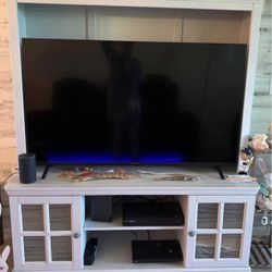 Console (tv not included)