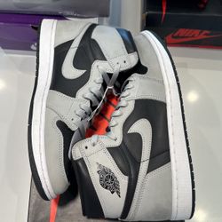 USED AIR JORDAN 1 RETRO “SHADOW 2.0” SZIE 11 OG ALL