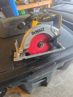 Dewalt 20v Saw (Bare Tool)