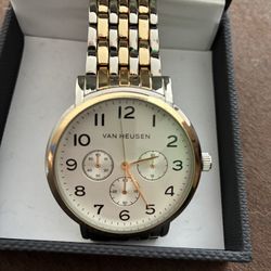 VAN HEUSEN WACH