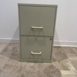 Metal File Cabinet 14’Wx24’Hx18’D