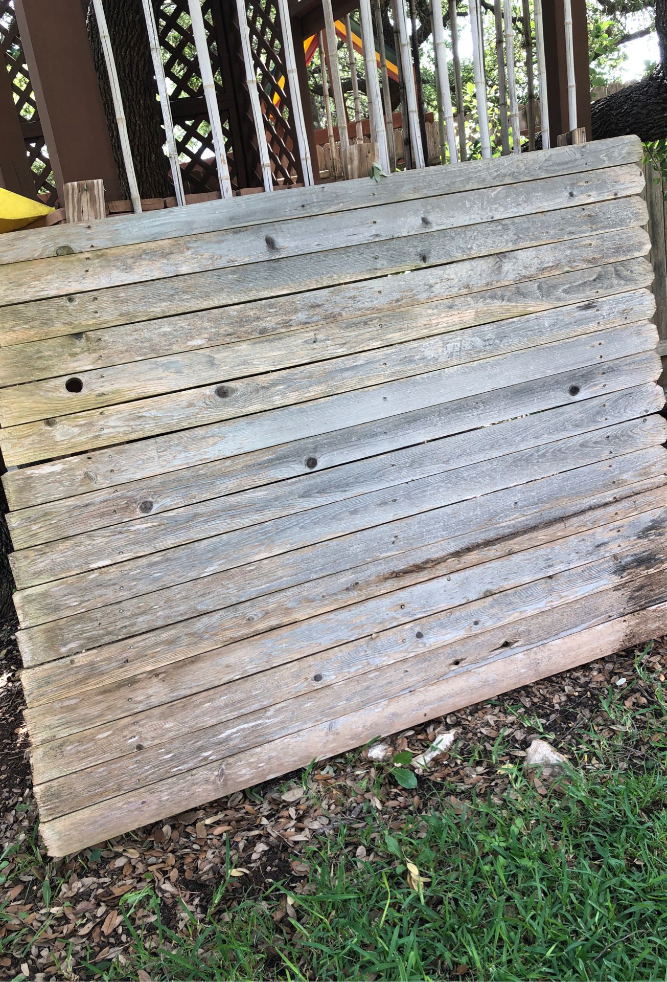 Free fence section