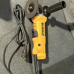 Dewalt DWE402 4-1/2” Angle Grinder 11000 RPM (Cord Electric Grinder)