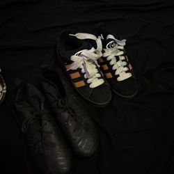 Shoes/ Cleats 