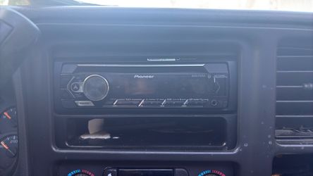 Pioneer radio