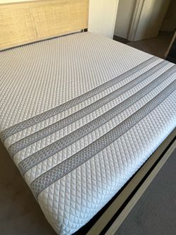 Leesa Sapira Hybrid King Mattress - Like New Condition