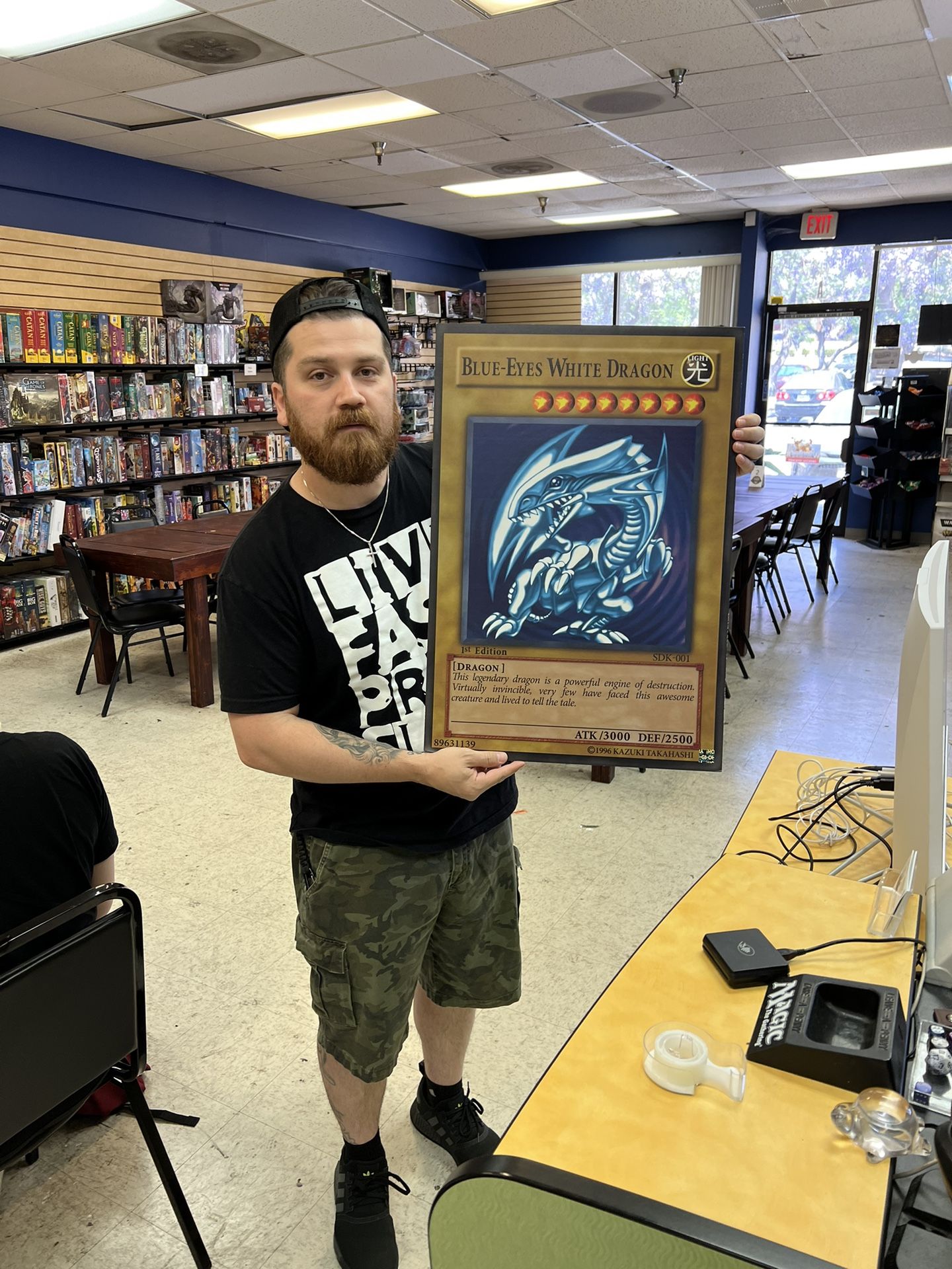 Blue-Eyes White Dragon SDK-001 Giant Yu-Gi-Oh TCG proxy Card