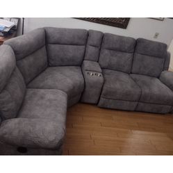 5 Piece Sofa Set 2400 When New Now 500 Is Being Used For A Year