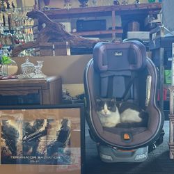 Extending Hands Thrift Store