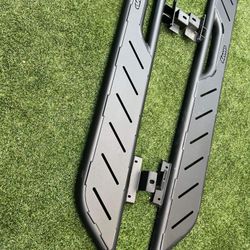 2022 RUNNING BOARDS FORD BRONCO 4 DOOR $390