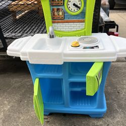 step 2 Play kitchen 