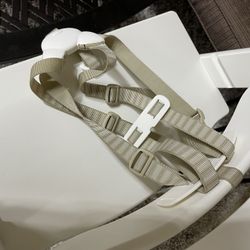 Adjustable kids chair paid 200 like new