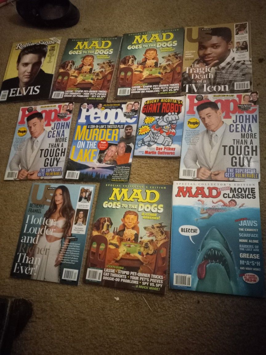 LOT OF MAGAZINES