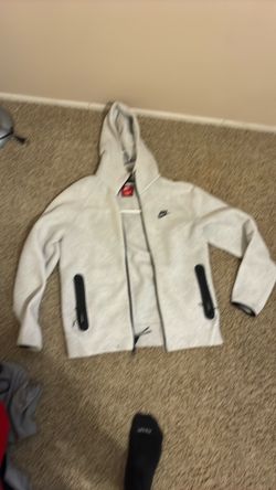 Nike tech fleece cream