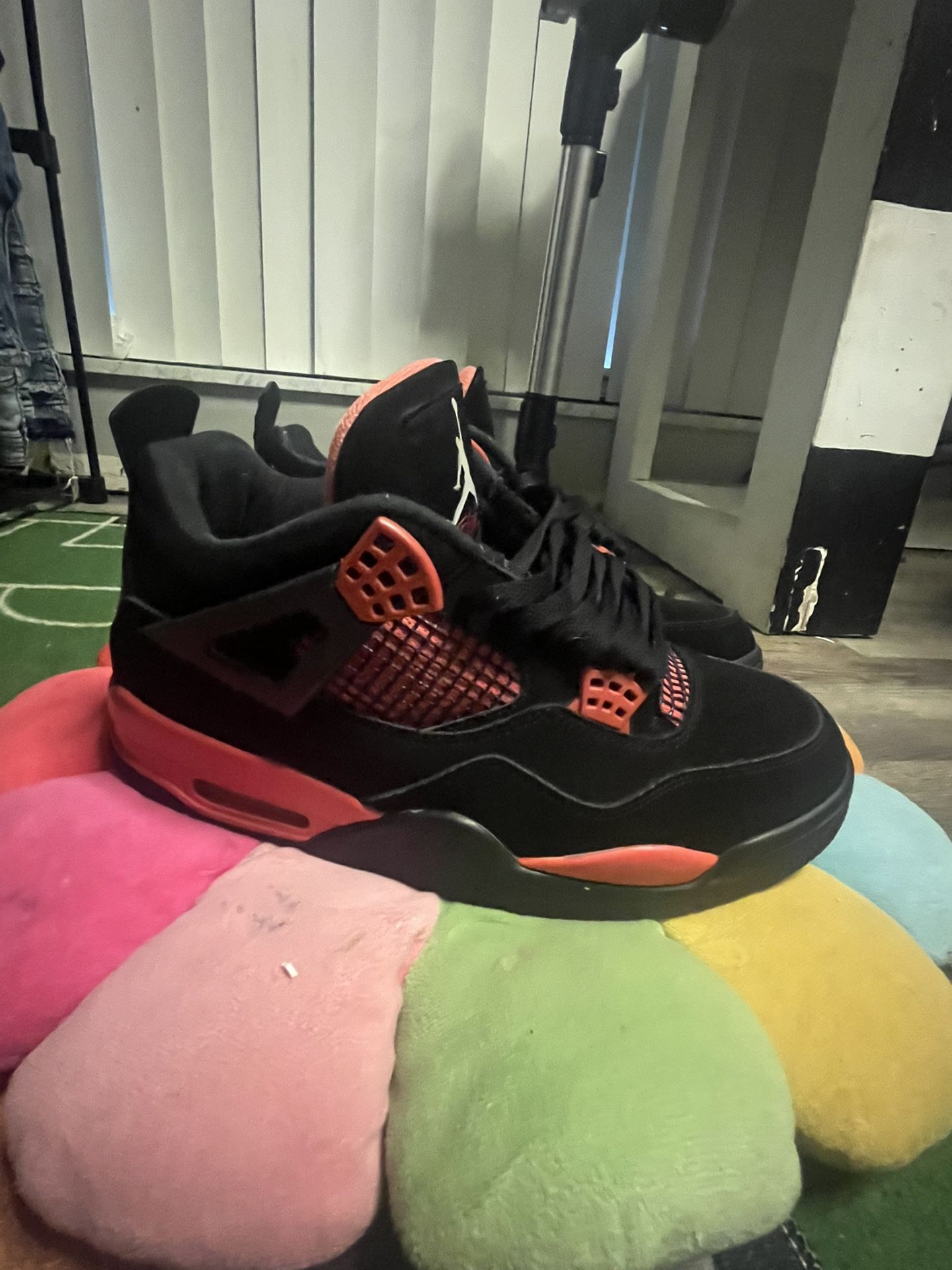 Jordan 4 Red Lighting