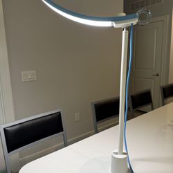 Pro-Level Eye-Care BenQ Genie Desk Lamp (Like New)
