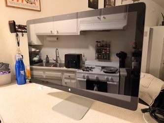 27” Apple Thunderbolt Display Monitor