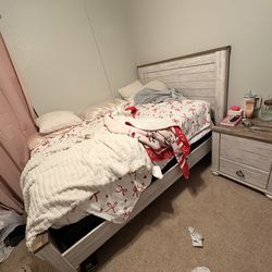 Full size bedroom set