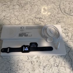 Apple Watch SE 2nd Generation + Cellular