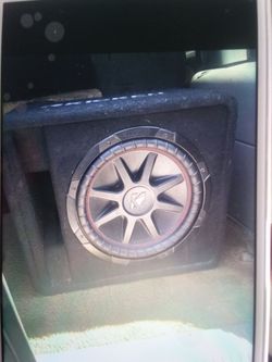 Kicker 12"s subwoofer box