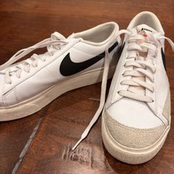 Nike Low Top Shoes