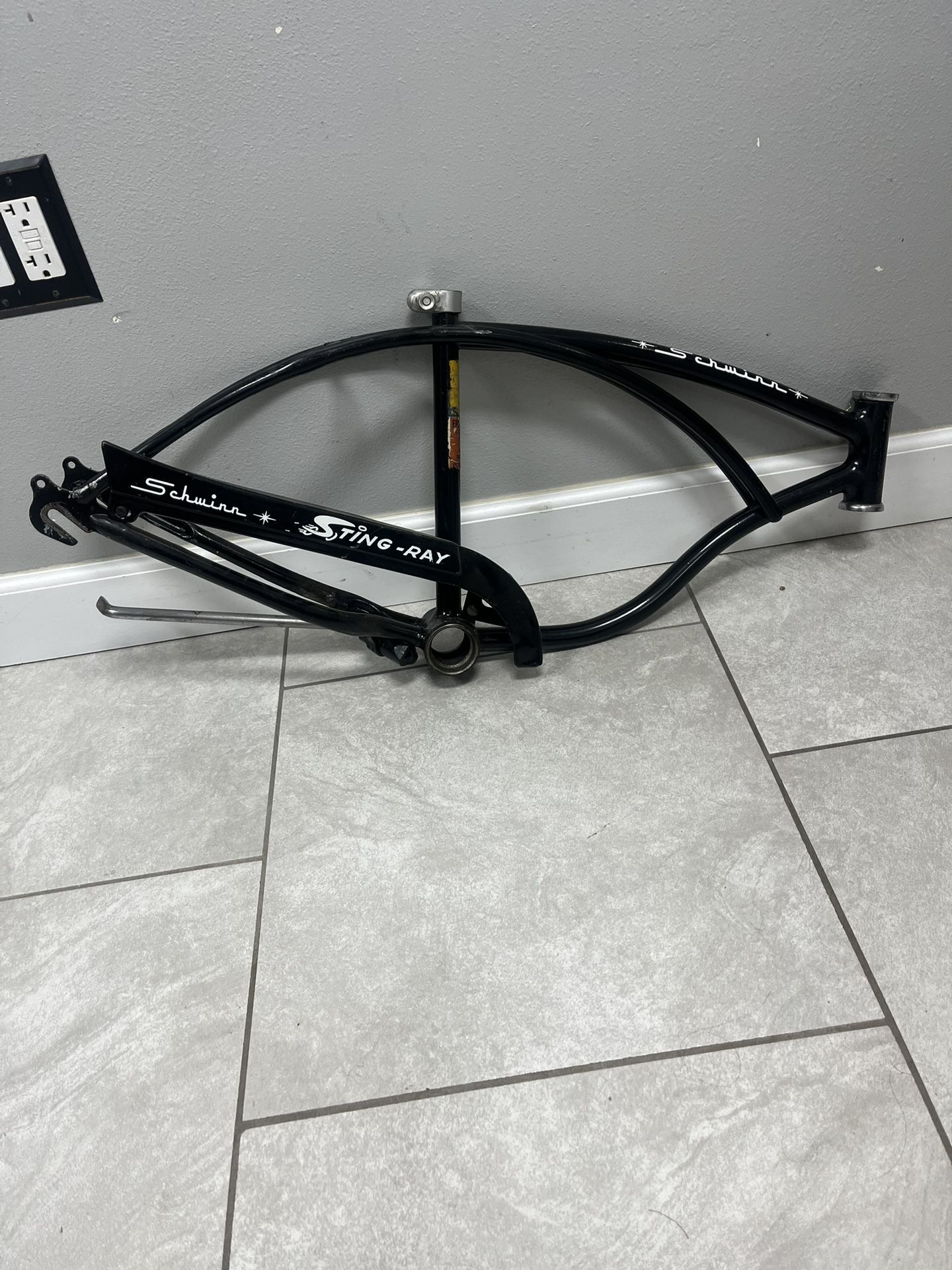 20” Schwinn Stingray Frame