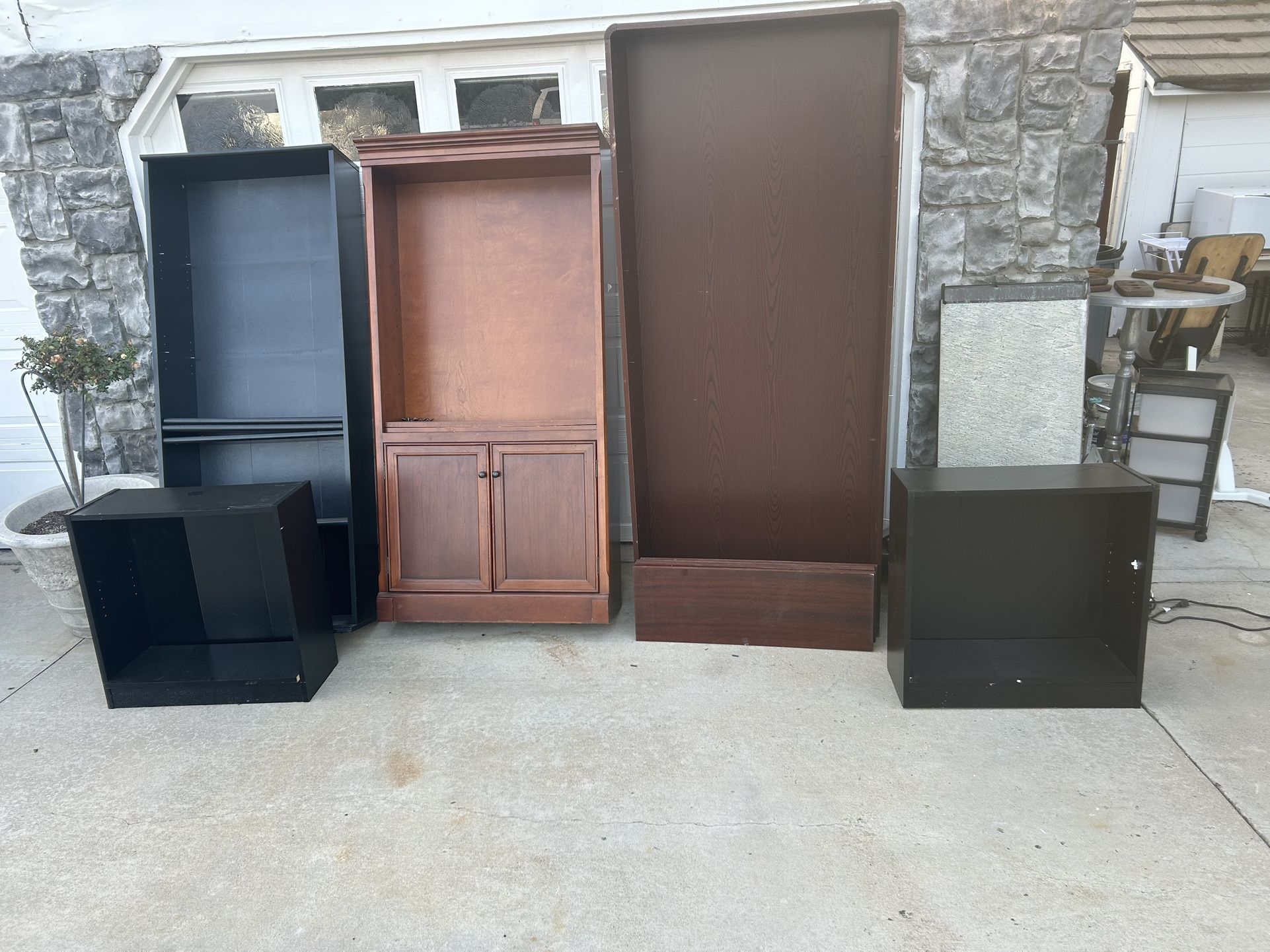 Free Bookshelves