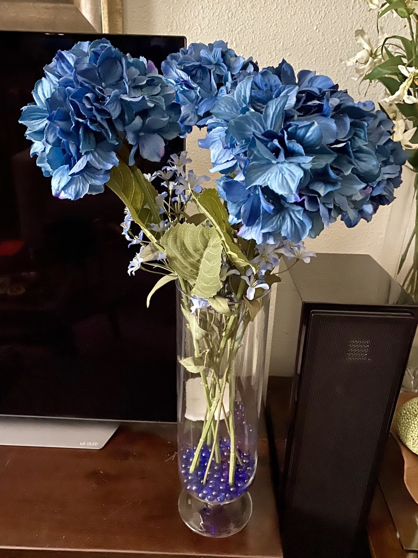 Artificial silk flowers